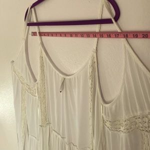 White Hippy Shawl w/ Lace Details